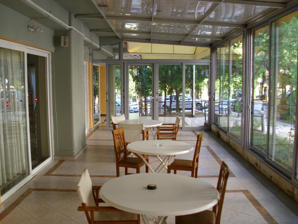 Hotel Cybele Pefki Афіни Екстер'єр фото